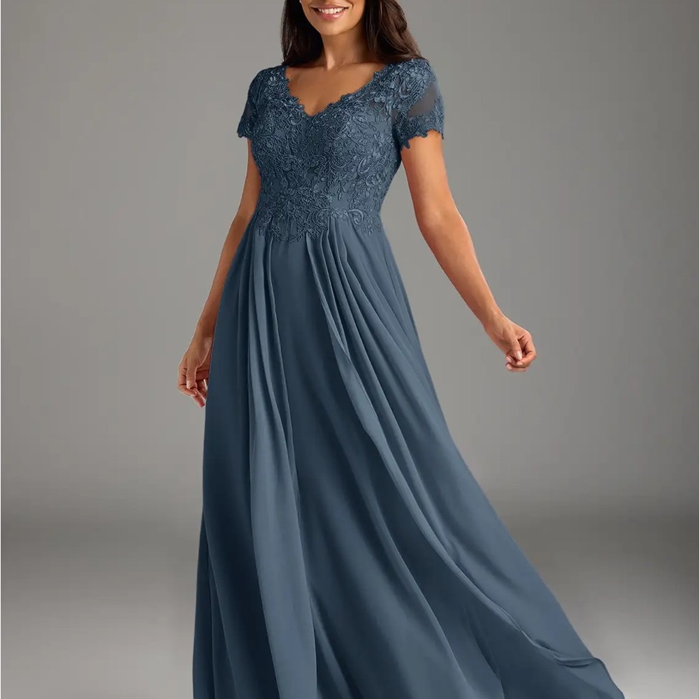 Elegant Lace Evening Gown, Blue / Grey Neptune